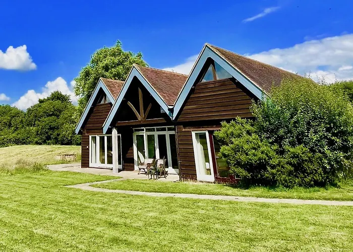 House On The Brooks Self Catering Holiday Let South Downs West Sussex Sleeps 14
