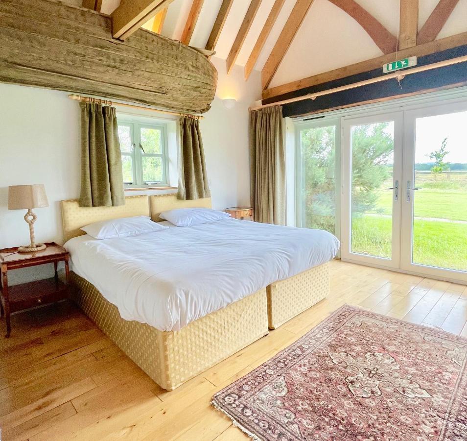 House On The Brooks Self Catering Let South Downs West Sussex Sleeps 14 Holiday home Pulborough