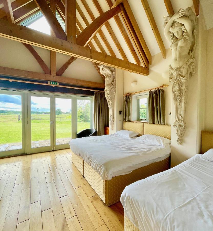 Holiday home House On The Brooks Self Catering Let South Downs West Sussex Sleeps 14 *
