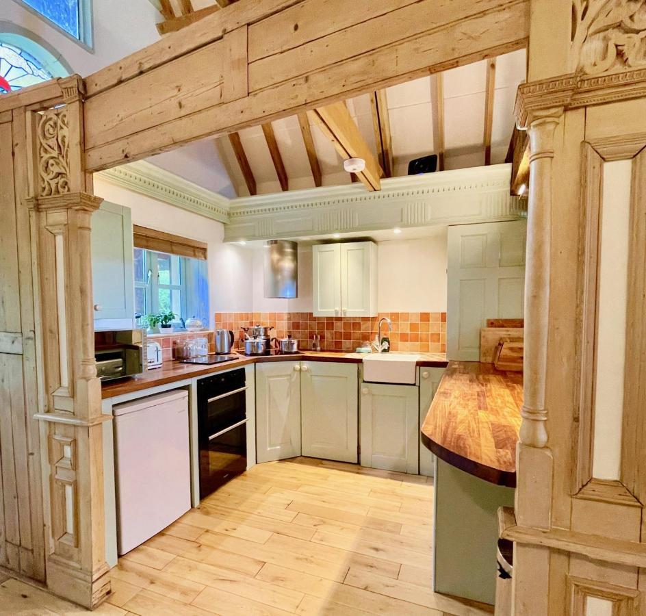 Holiday home House On The Brooks Self Catering Let South Downs West Sussex Sleeps 14